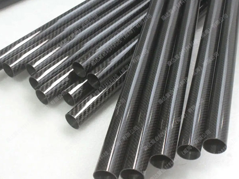 Carbon fiber tube